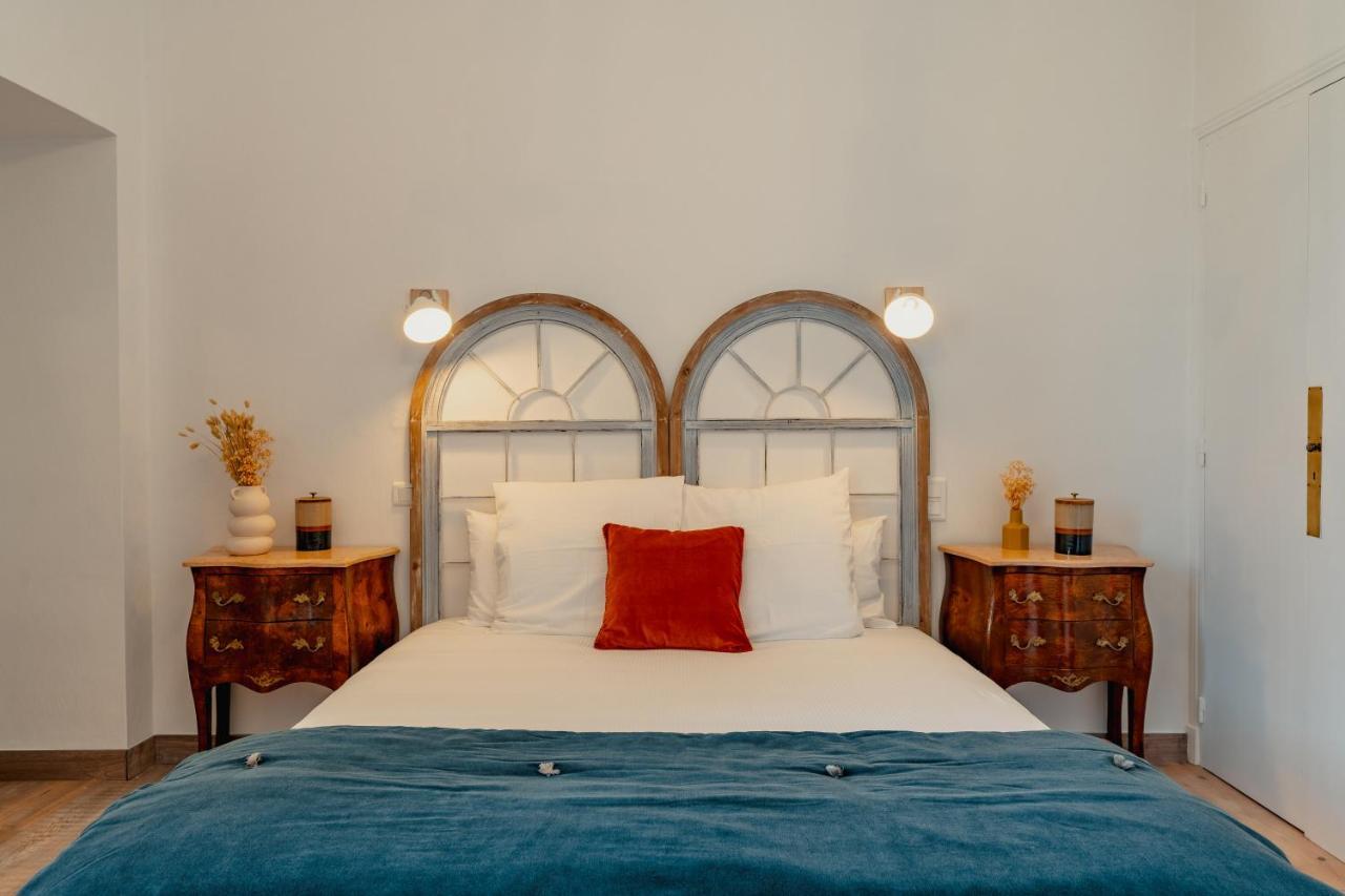 Hotel L'Abbaye แซงต์-ซีเพรียง ภายนอก รูปภาพ