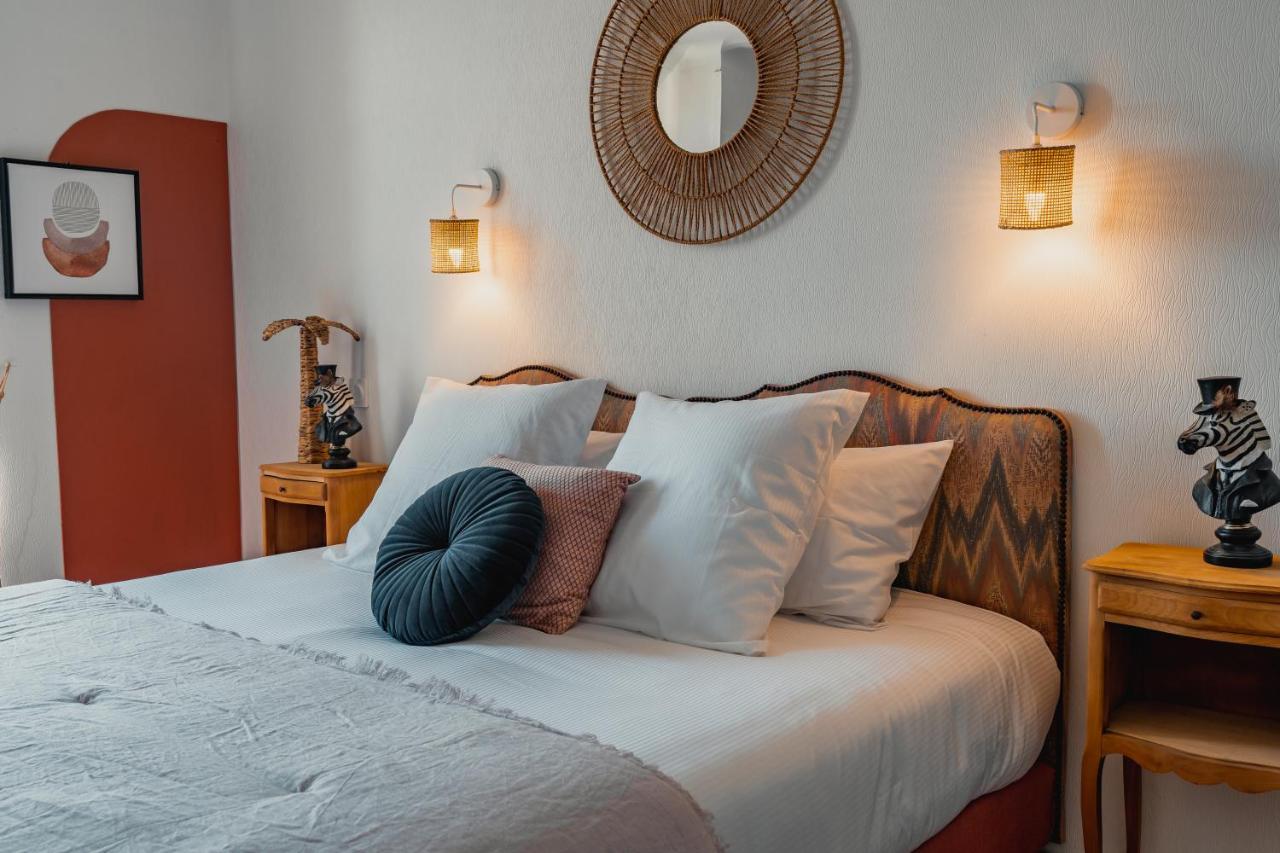 Hotel L'Abbaye แซงต์-ซีเพรียง ภายนอก รูปภาพ